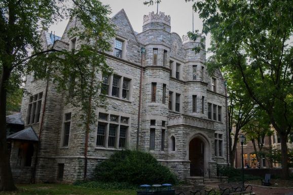 南昌新加坡留学中介怎么选？师资力量排行给你专业参考